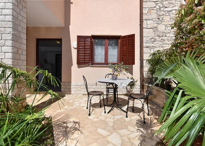Apartments Medulin 2315